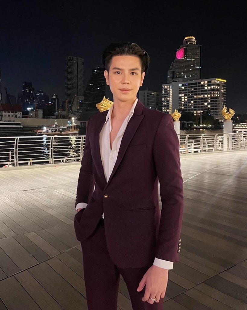 ผ่าตัดไขมันกระพุ้งแก้ม